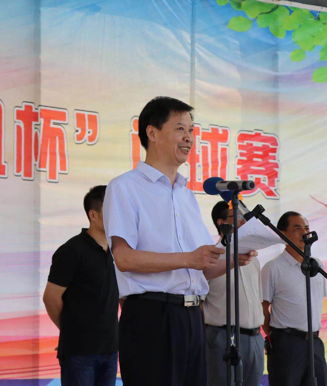 精彩比赛的胜利者将受到高度赞扬