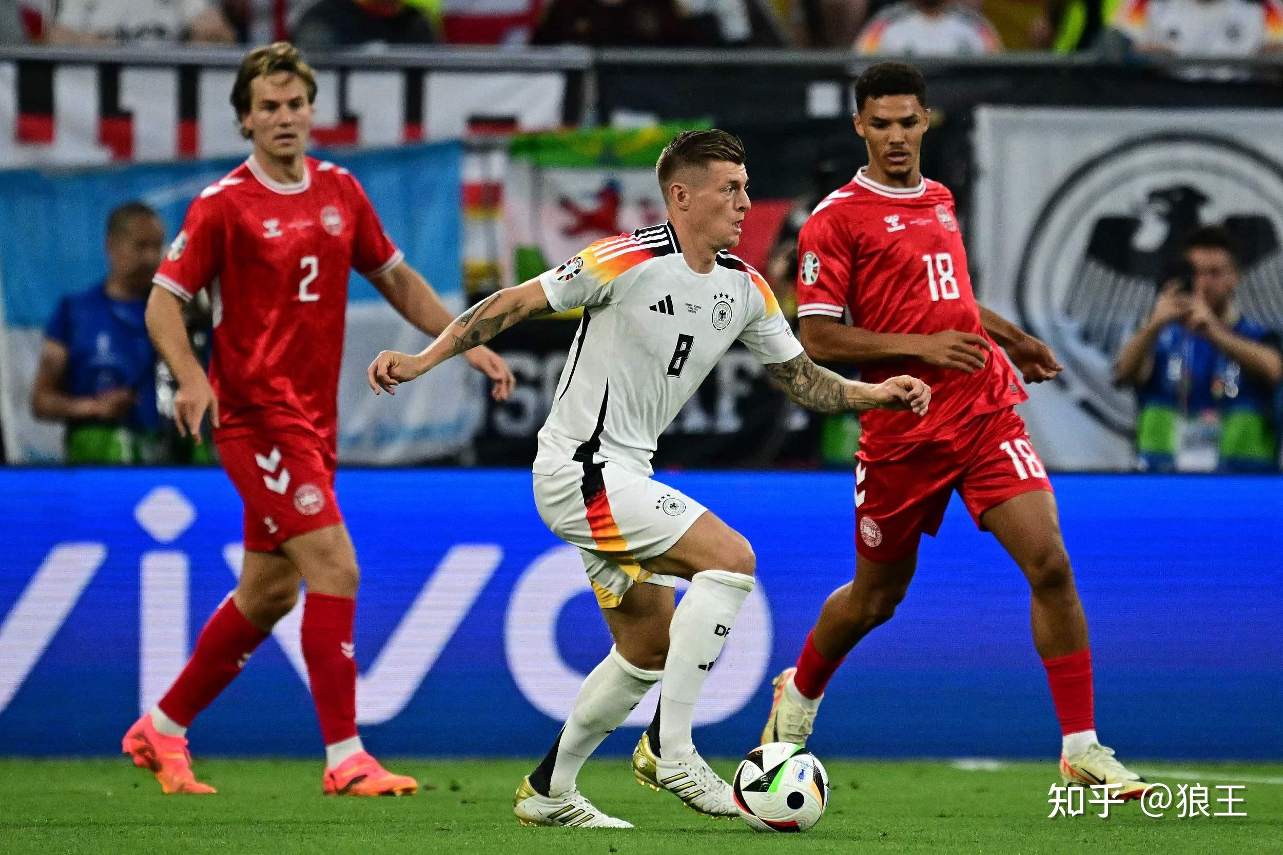 九游体育登录-包含丹麦击败苏格兰，欧洲杯预选赛争夺激烈升级的词条