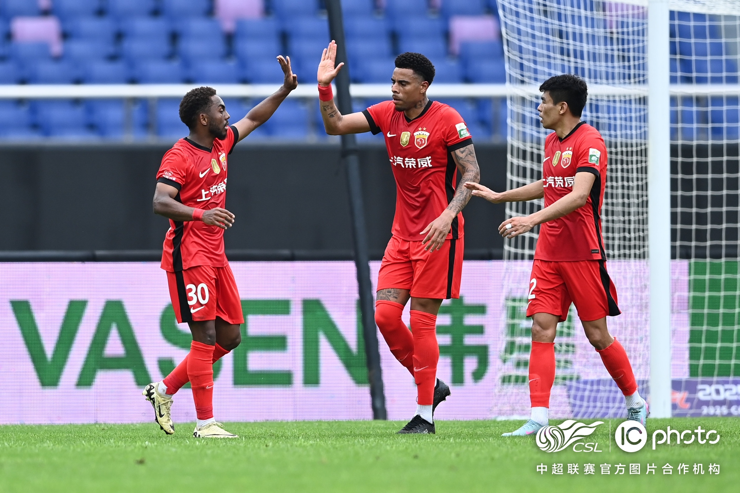 九游体育网页版入口-卢旺达足球队新赛季启动备战国内联赛